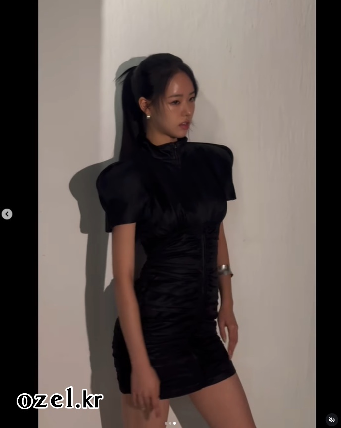 솔로지옥5 박희선 팔찌 - 박희선 공식 인스타그램 오젤(Ozel) 오젤 팔찌 착용 화보 10