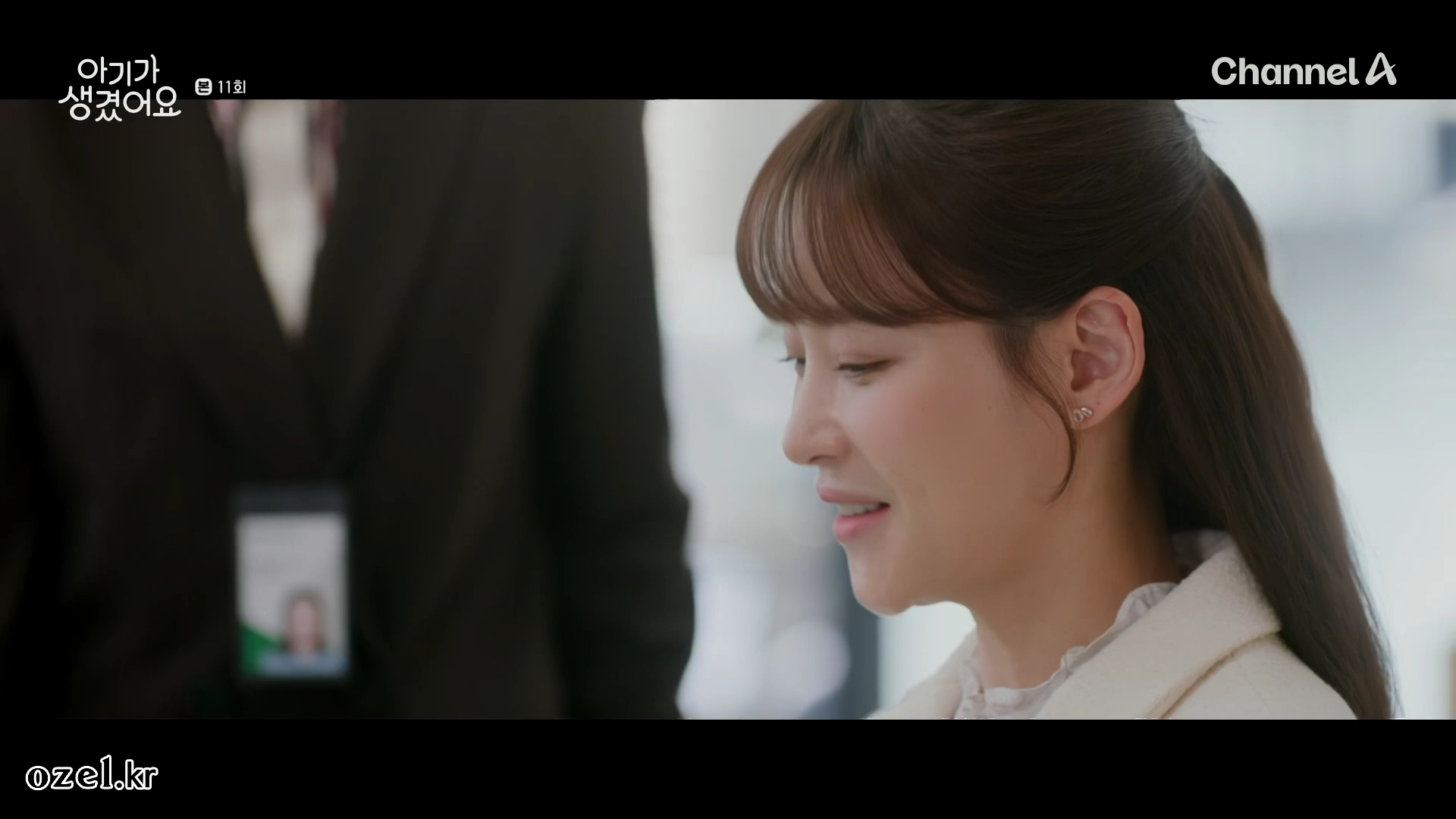 오연서 귀걸이 - 채널A 아기가 생겼어요 오젤(Ozel) 오젤 귀걸이 착용 화보 5