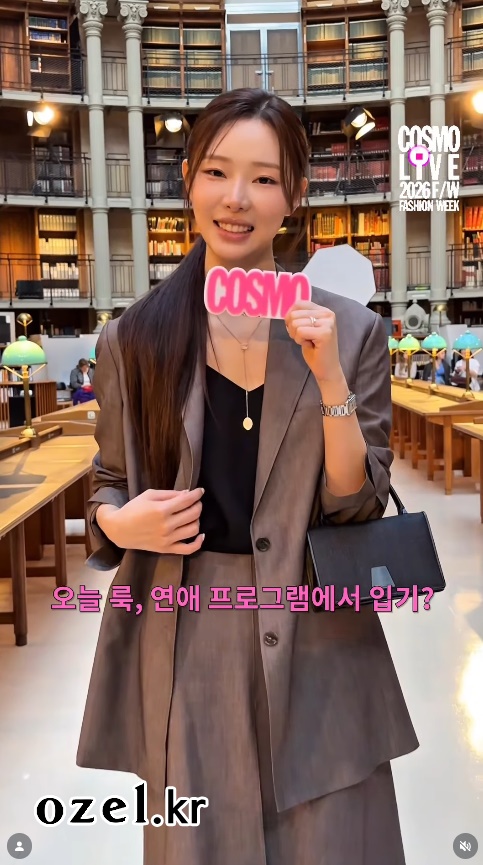 이시안 목걸이 - 코스모폴리탄 공식 인스타그램 오젤(Ozel) 오젤 목걸이 착용 화보 10