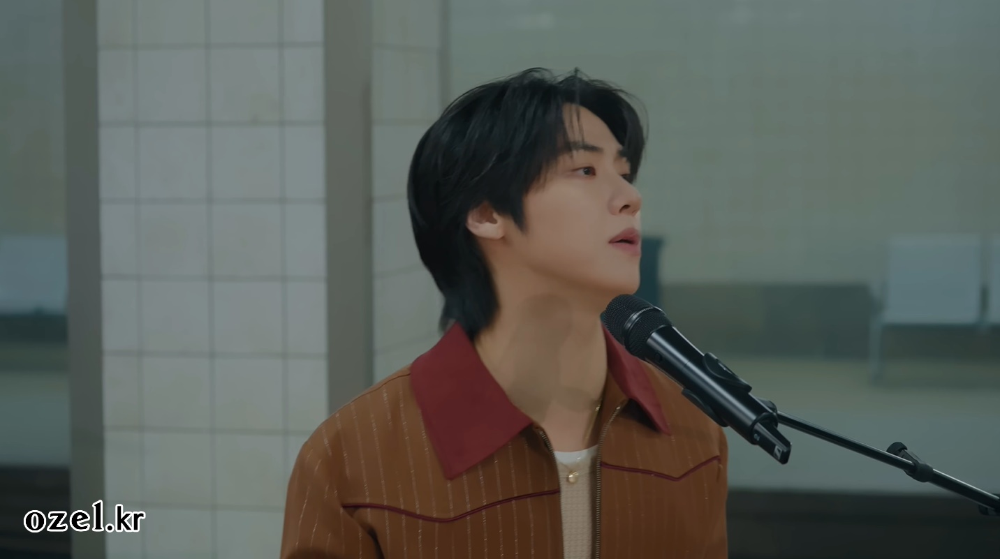 엔플라잉 이승협 목걸이 - 플래시백 스페셜 라이브 클립 유튜브 오젤(Ozel) 오젤 목걸이 착용 화보 10