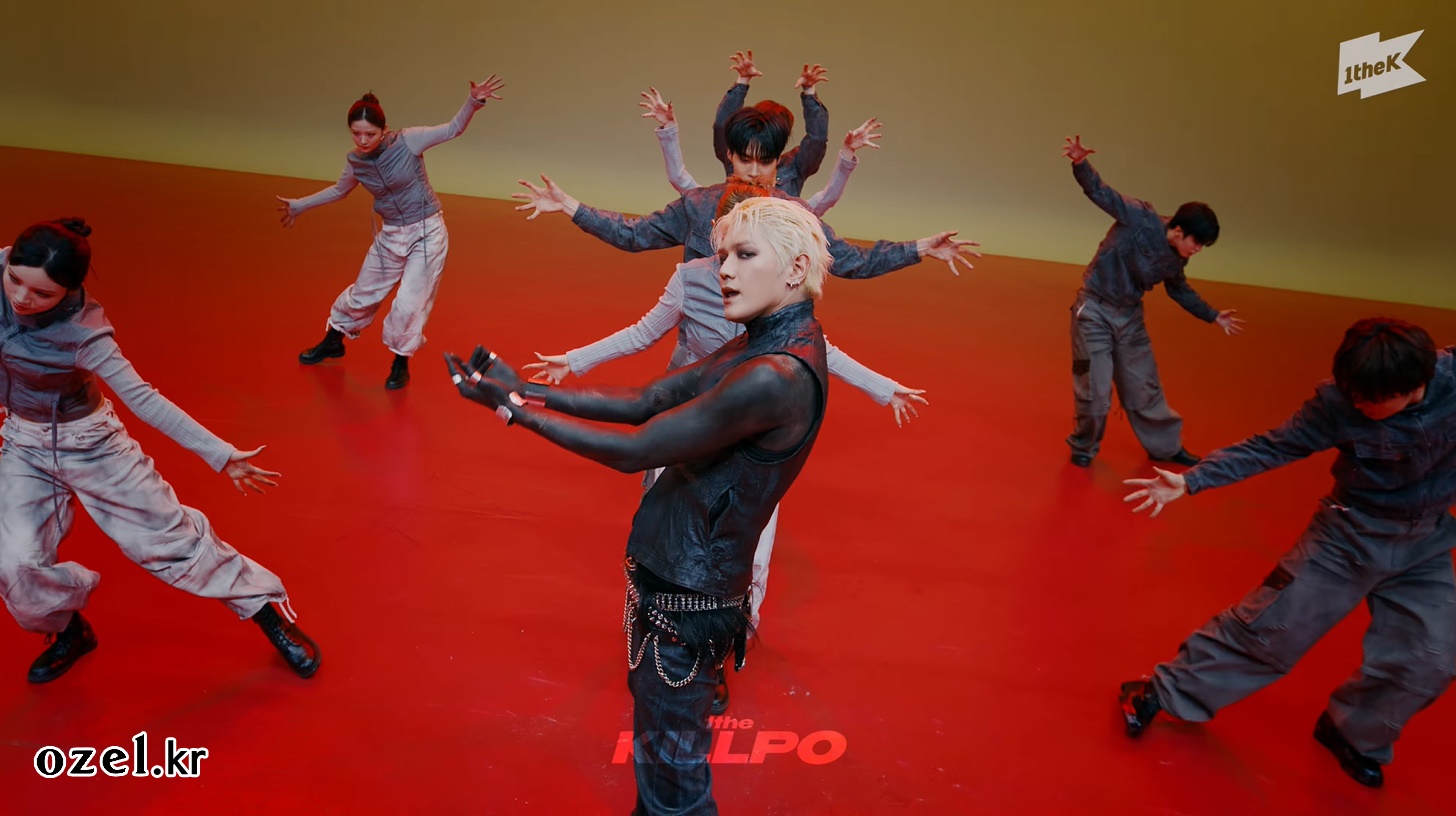 NCT 태용 쥬얼리 - 유튜브 원더케이 오젤(Ozel) 오젤 뱅글 착용 화보 18