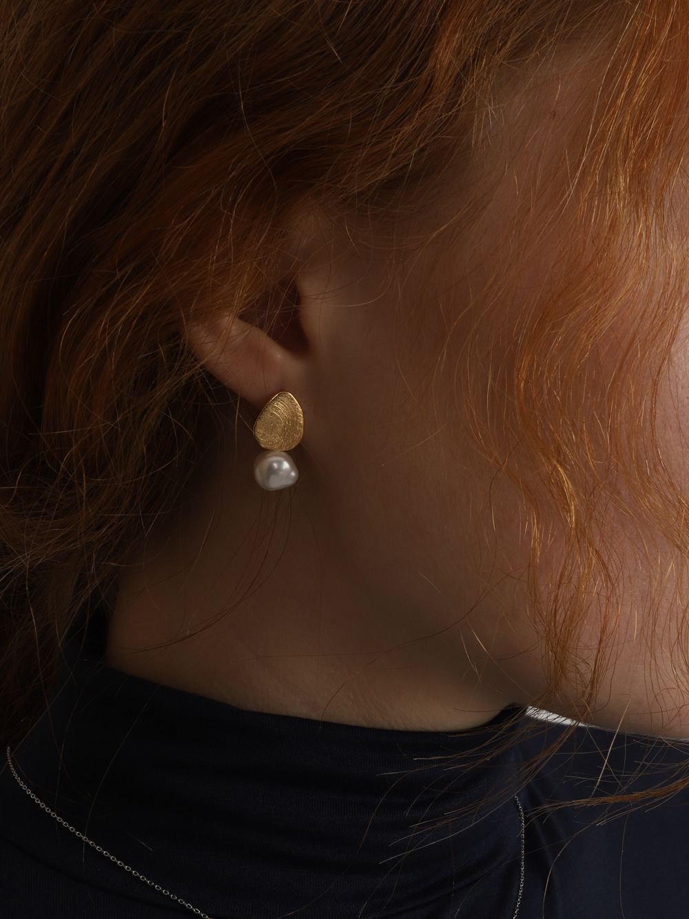 Fresh Water Pearl Freecurve Matt Texture Coin Objet Earrings PB068E