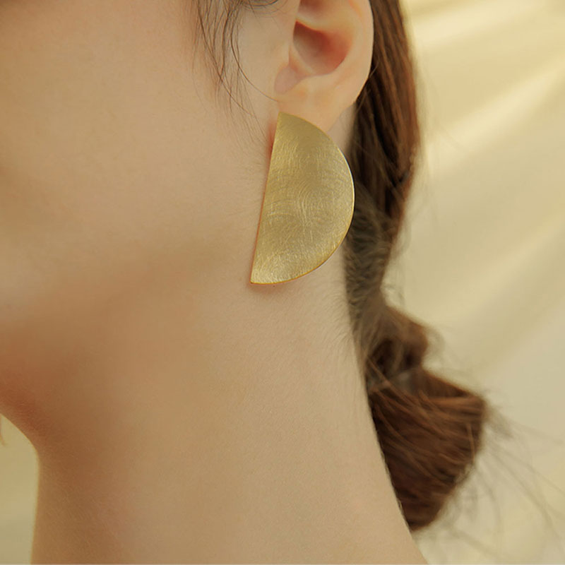Half Moon Earrings PB014E