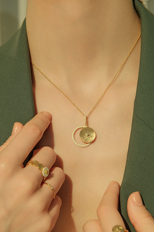 Eclipse Necklace PB007N