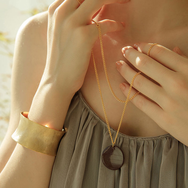 Shadow Necklace PB012N