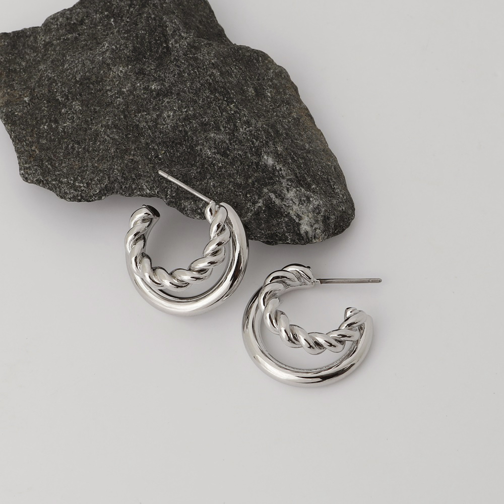 [Celeb Pick] Mixed Line Hoop Earrings PB107E