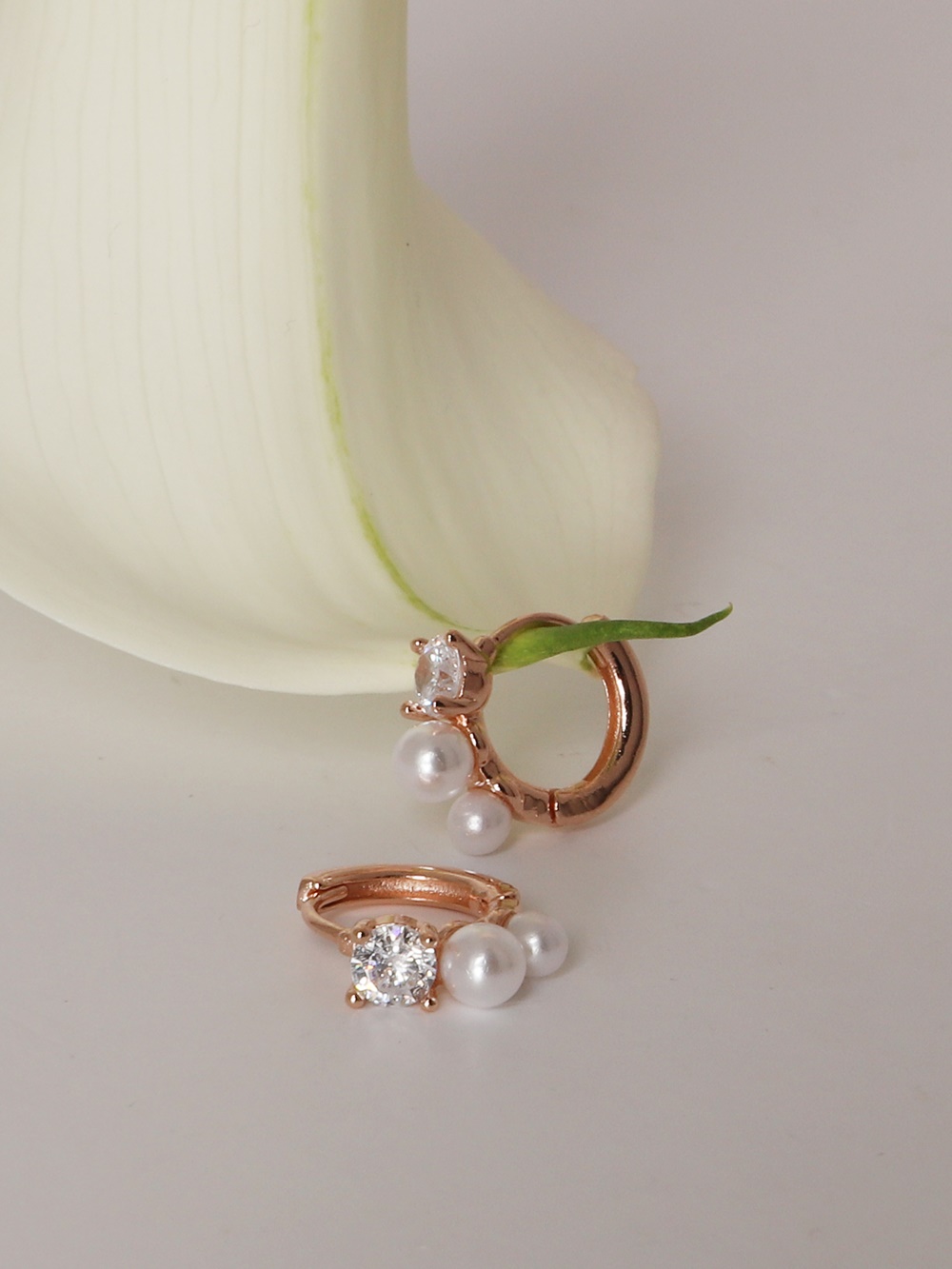 Silver925 Pearl & Prong Earrings ES089E