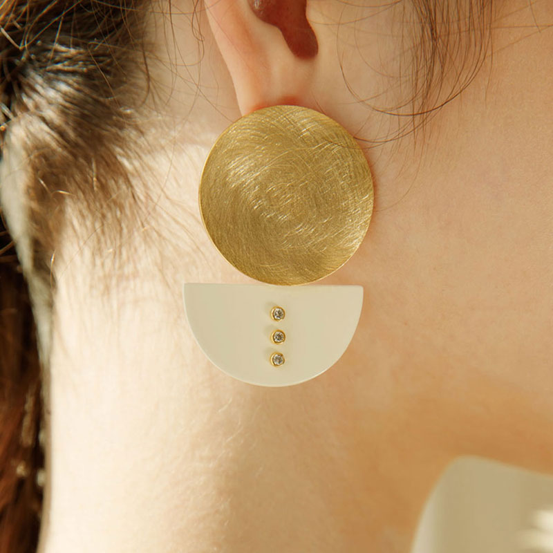 [Celeb Pick] ODD Earrings PB009E