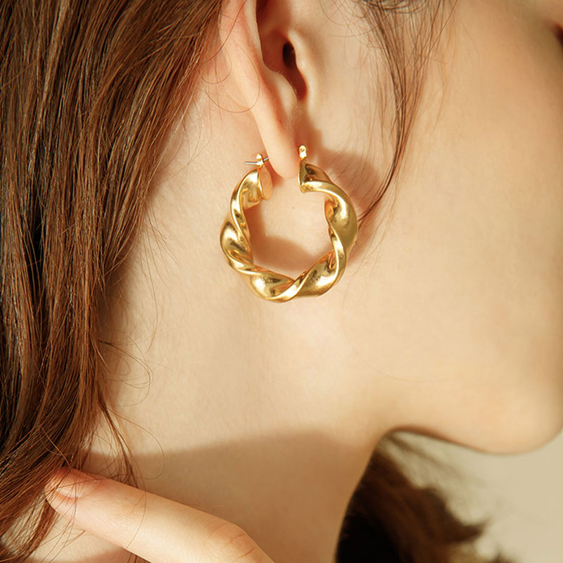 [Celeb Pick] Enlace Earrings PB030E