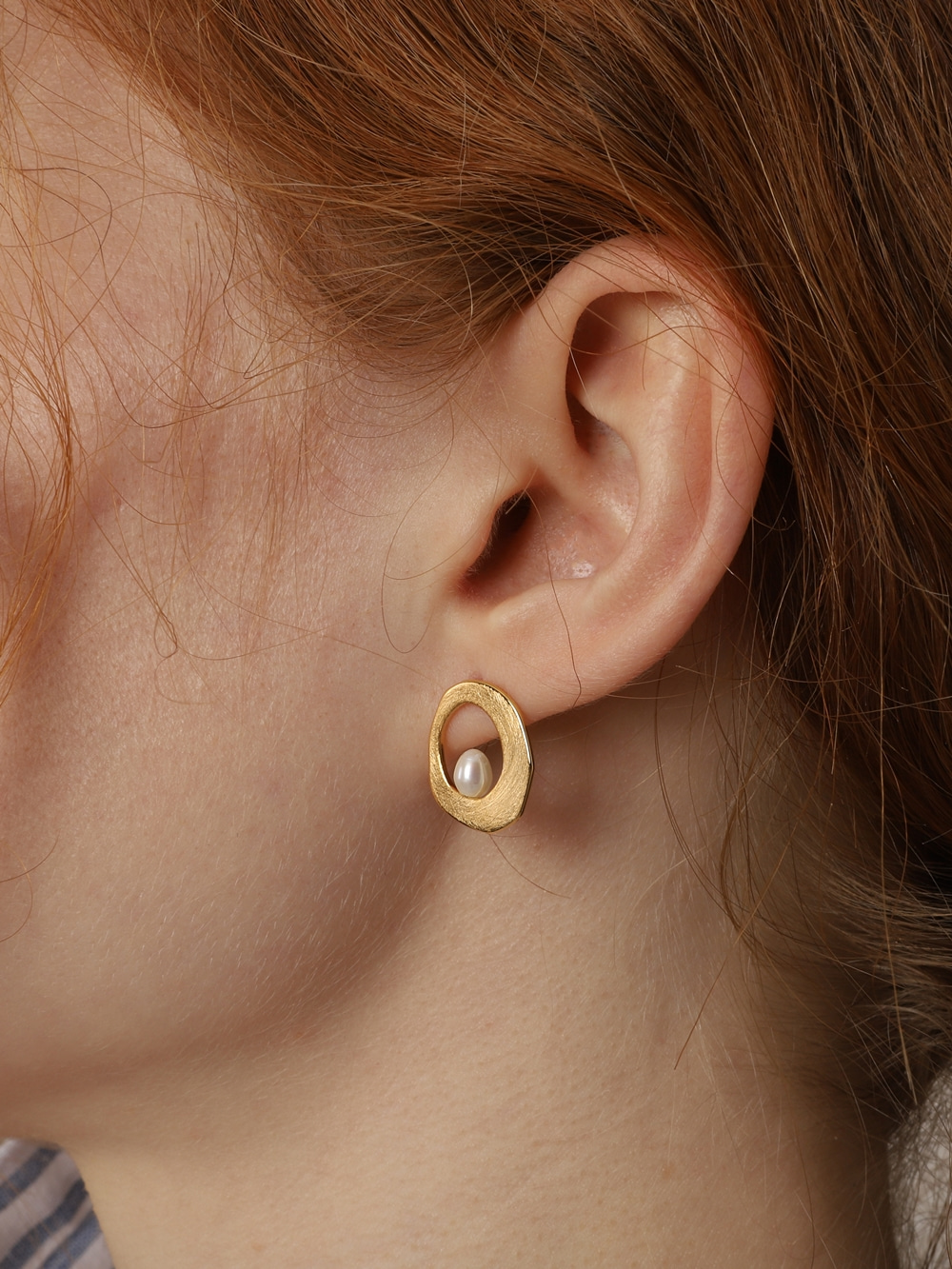 Fresh Water Pearl Freecurve Matt Texture Coin Objet Earrings PB070E