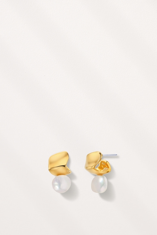 Fresh Water Pearl Curved Earring PB126E